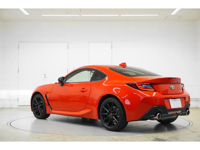 GR86 RZ アイサイト レーダークルーズコントロール パドルシフト TRACKモード ハーフレザーシート シートヒーター USB電源 クリアランスソナー スマートキー プッシュスタート 取説・保証書・スペアキー(4枚目)