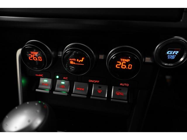 GR86 RZ アイサイト レーダークルーズコントロール パドルシフト TRACKモード ハーフレザーシート シートヒーター USB電源 クリアランスソナー スマートキー プッシュスタート 取説・保証書・スペアキー(11枚目)