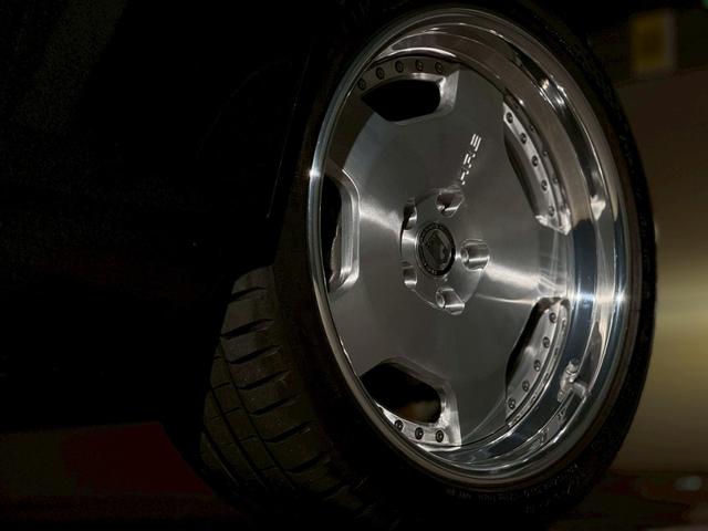 Eクラス ロリンザーワイドバージョン/レストア車/Eクラスクーペ/HRE544Cホイール/エアサスPloom+Airliftperformanceトランク部分設置ワンオフ/全塗装済/直近エンジン修繕明細あり(55枚目)