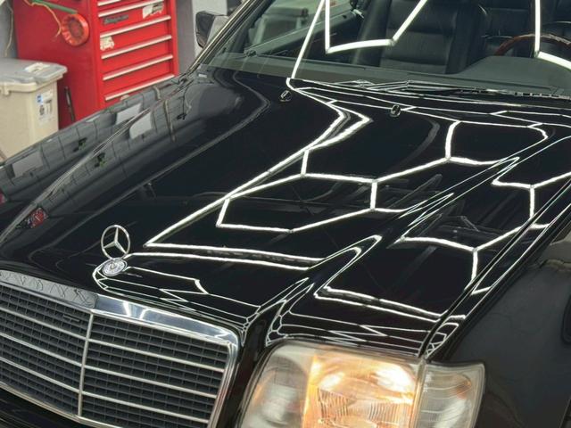 Eクラス ロリンザーワイドバージョン/レストア車/Eクラスクーペ/HRE544Cホイール/エアサスPloom+Airliftperformanceトランク部分設置ワンオフ/全塗装済/直近エンジン修繕明細あり(61枚目)