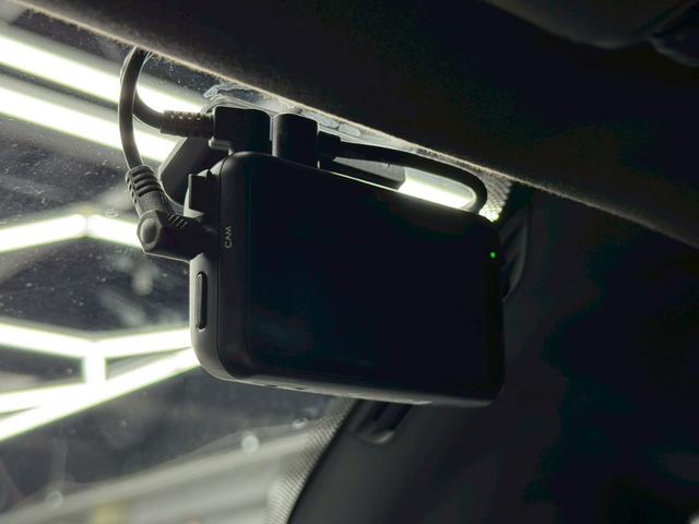 グレカーレ GT 4WD 限定車レッドレザー 右ハンドル 21インチクリオグロッシーブラックAW クライメートPKG スポーツデザインPKG アンビエントライト (ビアンコ)(20枚目)