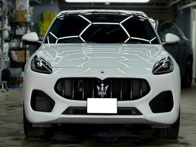 グレカーレ GT 4WD 限定車レッドレザー 右ハンドル 21インチクリオグロッシーブラックAW クライメートPKG スポーツデザインPKG アンビエントライト (ビアンコ)(71枚目)