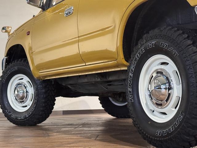 TOYOTA HILUX SURF SSR-X