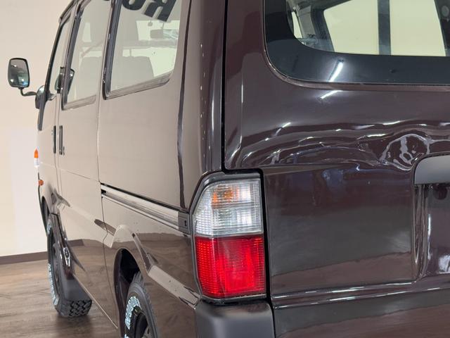 ボンゴバン ＤＸ　■チョコレートブラウンカラー全塗装済み　丸目ヘッドライトカスタム　４ＷＤ車輌　木目調フロアマット　ＭＡＸＸＩＳ新品タイヤ　エンブレム　ＥＴＣ　バックカメラ（35枚目）