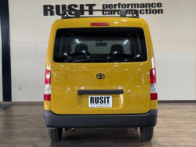 タウンエースバン GL ■マスタードカラー全塗装済み 丸目ヘッドライトカスタム ルーフキャリア付き セカンドシート シートカバー TOYOTAエンブレム OPEN COUNTRY新品タイヤ 木目調シート(11枚目)