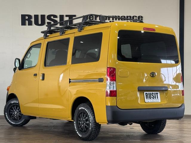 タウンエースバン GL ■マスタードカラー全塗装済み 丸目ヘッドライトカスタム ルーフキャリア付き セカンドシート シートカバー TOYOTAエンブレム OPEN COUNTRY新品タイヤ 木目調シート(12枚目)