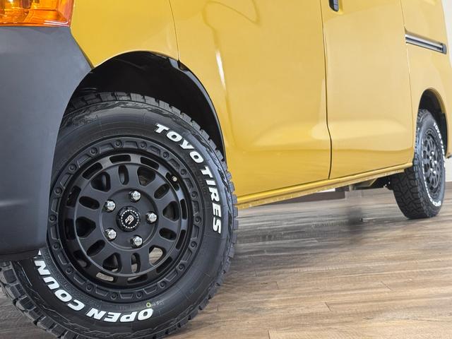タウンエースバン GL ■マスタードカラー全塗装済み 丸目ヘッドライトカスタム ルーフキャリア付き セカンドシート シートカバー TOYOTAエンブレム OPEN COUNTRY新品タイヤ 木目調シート(13枚目)
