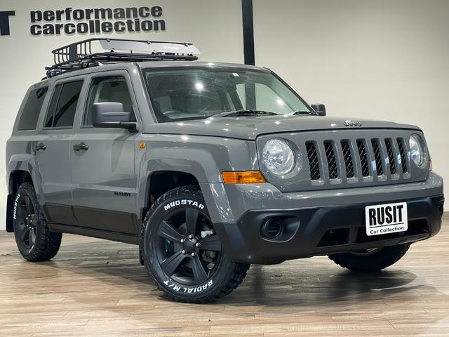 ジープ・パトリオット アルティテュード　■グレーカラー全塗装済み　４ＷＤ車輌　ＲＡＤＩＡＬ　Ｍ／Ｔタイヤ新品　ルーフキャリア付き　純正ホイールマットブラック塗装　サイドカメラ　ナビ　バックカメラ　ＥＴＣ（2枚目）