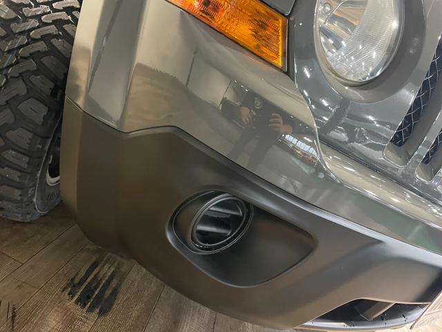 ジープ・パトリオット アルティテュード　■グレーカラー全塗装済み　４ＷＤ車輌　ＲＡＤＩＡＬ　Ｍ／Ｔタイヤ新品　ルーフキャリア付き　純正ホイールマットブラック塗装　サイドカメラ　ナビ　バックカメラ　ＥＴＣ（20枚目）