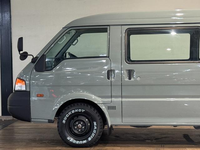 ボンゴバン ＤＸ　■アーバンカーキカラー全塗装済み　丸目ヘッドライトカスタム　パートタイム４ＷＤ車輌　ＭＡＸＸＩＳ新品タイヤ　鉄チンホイールマットブラック塗装　オレンジコーナーレンズ　木目調シート（33枚目）