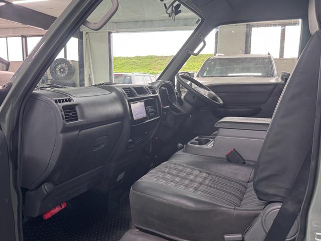 MAZDA BONGO VAN DX