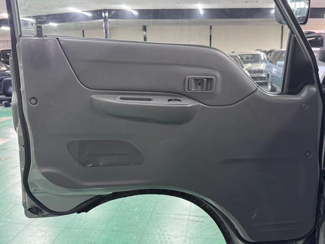 MAZDA BONGO VAN DX