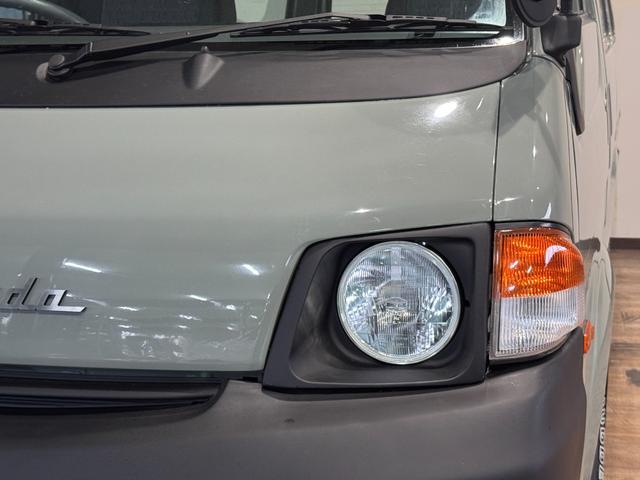 MAZDA BONGO VAN DX