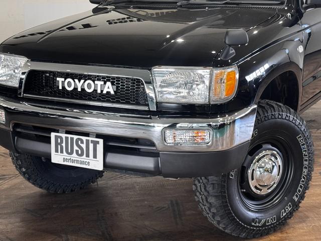 ハイラックスサーフ SSR-X ブラックカラー全塗装済み ナロースタイル 4WD車輌 輸出用ホイール RENEGADE新品タイヤ 前後メッキバンパー ブラウンシートカバー TOYOTAエンブレム(51枚目)