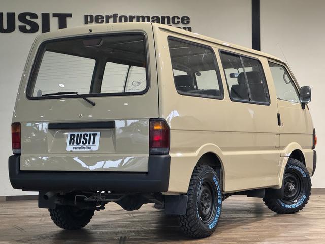 バネットバン サンドベージュ全塗装 4WD 角目ヘッドライト ディーゼル車両 MAXXIS新品ブロックタイヤ 前後バンパーマッドブラック塗装 スチールホイールマッドブラック塗装 オレンジコーナーレンズ(10枚目)