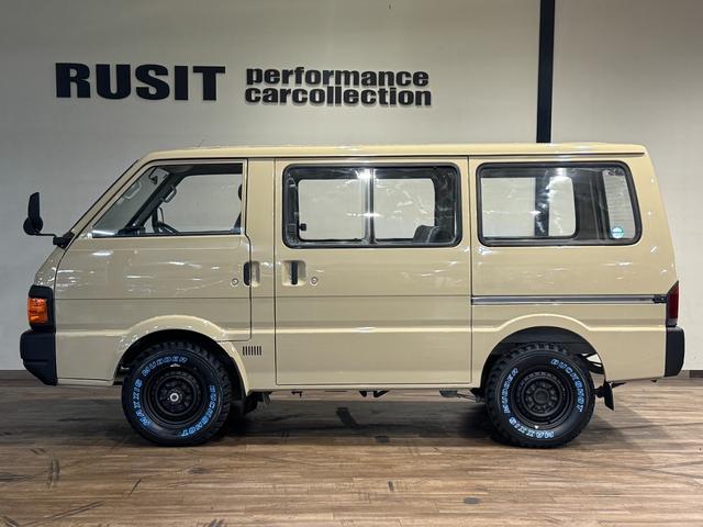 バネットバン サンドベージュ全塗装 4WD 角目ヘッドライト ディーゼル車両 MAXXIS新品ブロックタイヤ 前後バンパーマッドブラック塗装 スチールホイールマッドブラック塗装 オレンジコーナーレンズ(13枚目)