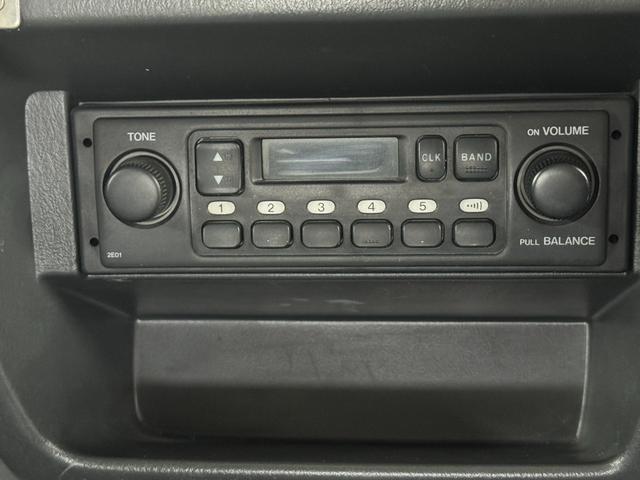 バネットバン サンドベージュ全塗装 4WD 角目ヘッドライト ディーゼル車両 MAXXIS新品ブロックタイヤ 前後バンパーマッドブラック塗装 スチールホイールマッドブラック塗装 オレンジコーナーレンズ(39枚目)