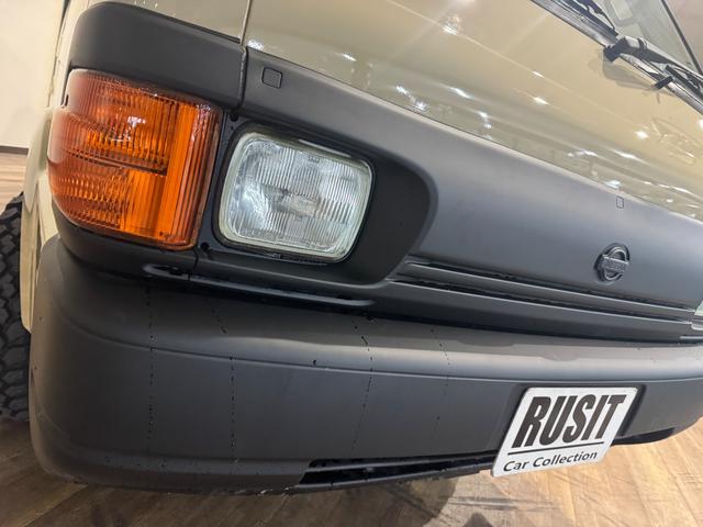 バネットバン サンドベージュ全塗装 4WD 角目ヘッドライト ディーゼル車両 MAXXIS新品ブロックタイヤ 前後バンパーマッドブラック塗装 スチールホイールマッドブラック塗装 オレンジコーナーレンズ(49枚目)