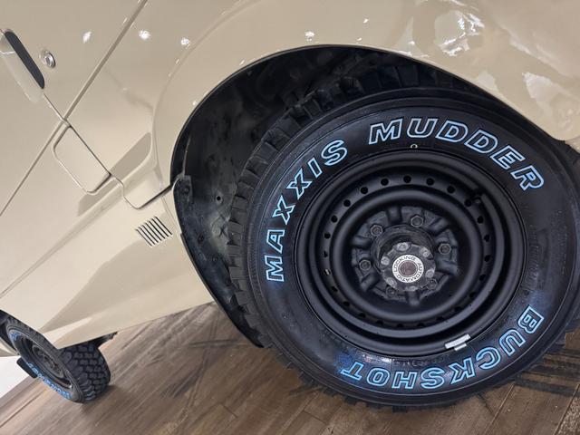 バネットバン サンドベージュ全塗装 4WD 角目ヘッドライト ディーゼル車両 MAXXIS新品ブロックタイヤ 前後バンパーマッドブラック塗装 スチールホイールマッドブラック塗装 オレンジコーナーレンズ(56枚目)