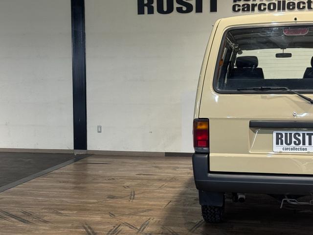 バネットバン サンドベージュ全塗装 4WD 角目ヘッドライト ディーゼル車両 MAXXIS新品ブロックタイヤ 前後バンパーマッドブラック塗装 スチールホイールマッドブラック塗装 オレンジコーナーレンズ(60枚目)