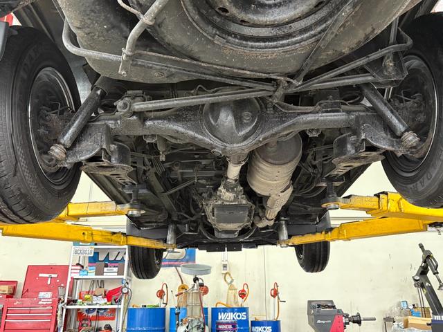 ハイエースワゴン スーパーカスタムG クリームカラー全塗装済み デイトナホイール新品 フルフラット 社外ナビ取付済み 新品ホワイトリボンタイヤ バンパーメッキ調塗装済み カリフォルニアミラー取付済み(79枚目)