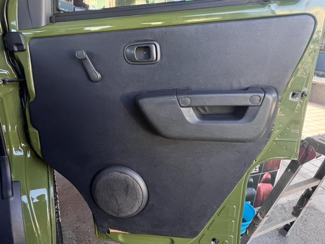 タウンエースバン DX リーフグリーンカラー全塗装済み 4WD車輌 TOYOTAエンブレム TOYOTAステッカー ブラウンシートカバー 14インチAWホイール OPEN COUNTRY R/T新品タイヤ リアヒーター(21枚目)