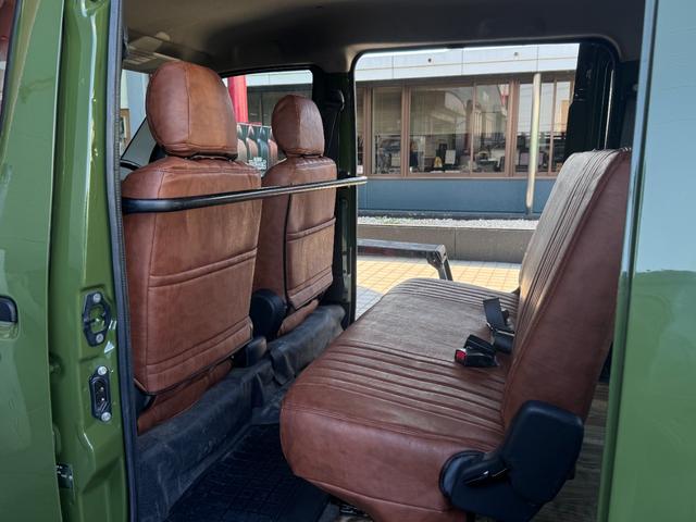 タウンエースバン DX リーフグリーンカラー全塗装済み 4WD車輌 TOYOTAエンブレム TOYOTAステッカー ブラウンシートカバー 14インチAWホイール OPEN COUNTRY R/T新品タイヤ リアヒーター(26枚目)