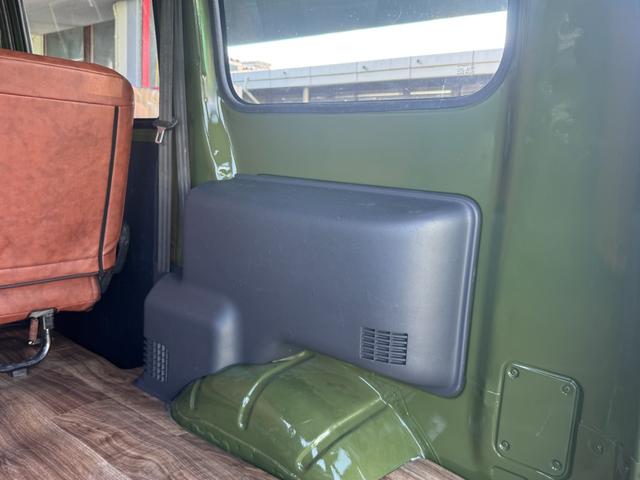 タウンエースバン DX リーフグリーンカラー全塗装済み 4WD車輌 TOYOTAエンブレム TOYOTAステッカー ブラウンシートカバー 14インチAWホイール OPEN COUNTRY R/T新品タイヤ リアヒーター(33枚目)
