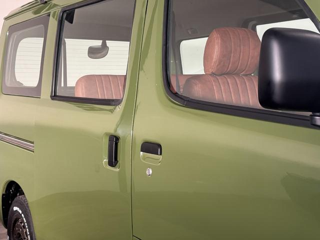 タウンエースバン DX リーフグリーンカラー全塗装済み 4WD車輌 TOYOTAエンブレム TOYOTAステッカー ブラウンシートカバー 14インチAWホイール OPEN COUNTRY R/T新品タイヤ リアヒーター(46枚目)