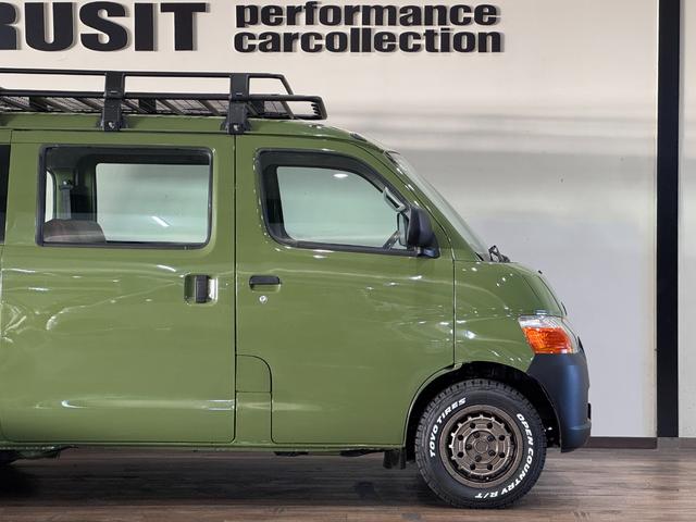 タウンエースバン DX リーフグリーンカラー全塗装済み 4WD車輌 TOYOTAエンブレム TOYOTAステッカー ブラウンシートカバー 14インチAWホイール OPEN COUNTRY R/T新品タイヤ リアヒーター(50枚目)