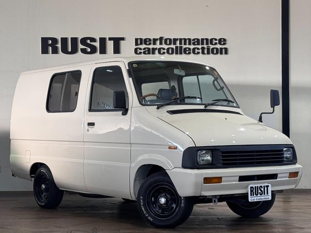 デリボーイ 　クリームカラー全塗装済み　エアコン付き　デイトナホイール　ＮＡＮＫＡＮＧタイヤ　木目調シート　ナルディハンドル　ＡＴ車輌　ＥＴＣ（2枚目）