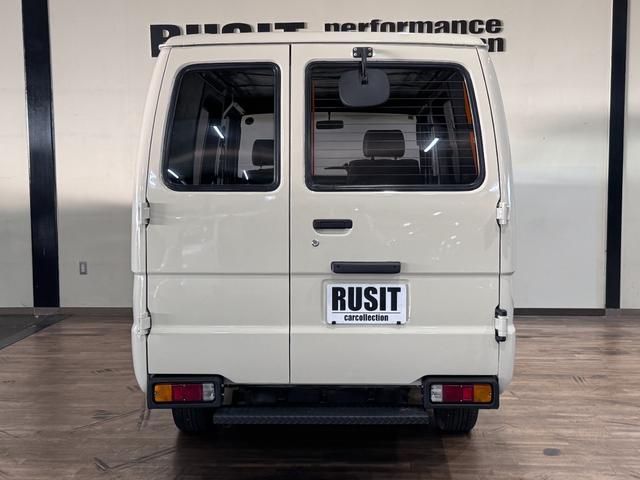 デリボーイ 　クリームカラー全塗装済み　エアコン付き　デイトナホイール　ＮＡＮＫＡＮＧタイヤ　木目調シート　ナルディハンドル　ＡＴ車輌　ＥＴＣ（10枚目）