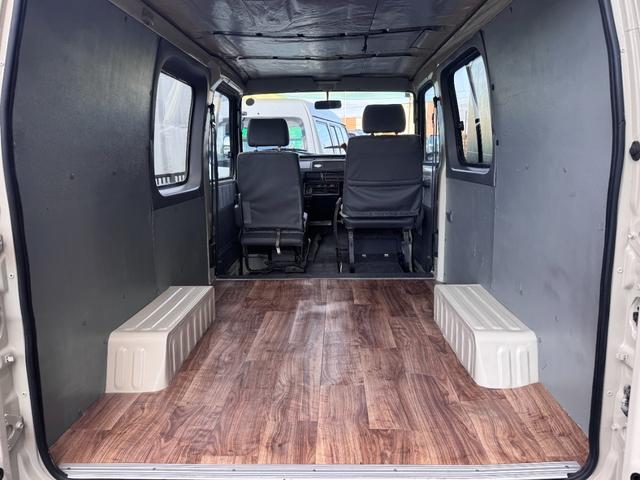 デリボーイ 　クリームカラー全塗装済み　エアコン付き　デイトナホイール　ＮＡＮＫＡＮＧタイヤ　木目調シート　ナルディハンドル　ＡＴ車輌　ＥＴＣ（26枚目）