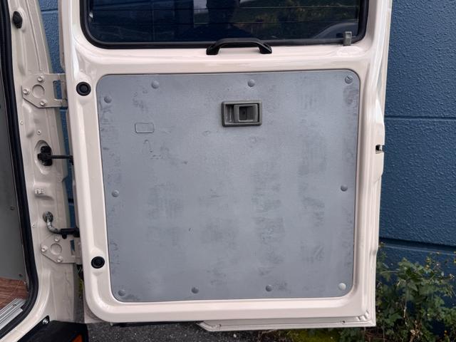 デリボーイ 　クリームカラー全塗装済み　エアコン付き　デイトナホイール　ＮＡＮＫＡＮＧタイヤ　木目調シート　ナルディハンドル　ＡＴ車輌　ＥＴＣ（30枚目）