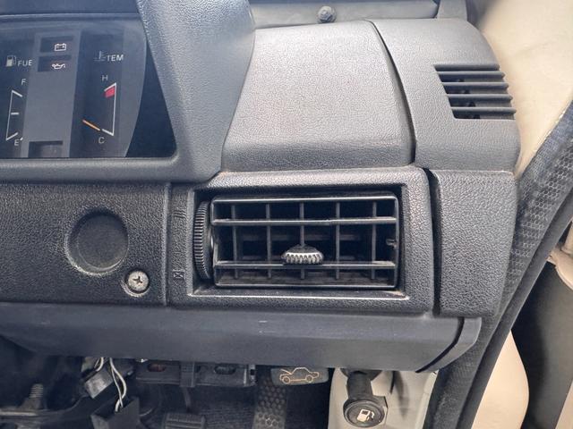 デリボーイ 　クリームカラー全塗装済み　エアコン付き　デイトナホイール　ＮＡＮＫＡＮＧタイヤ　木目調シート　ナルディハンドル　ＡＴ車輌　ＥＴＣ（32枚目）