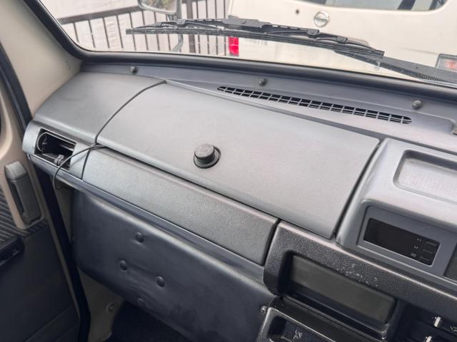 デリボーイ 　クリームカラー全塗装済み　エアコン付き　デイトナホイール　ＮＡＮＫＡＮＧタイヤ　木目調シート　ナルディハンドル　ＡＴ車輌　ＥＴＣ（41枚目）