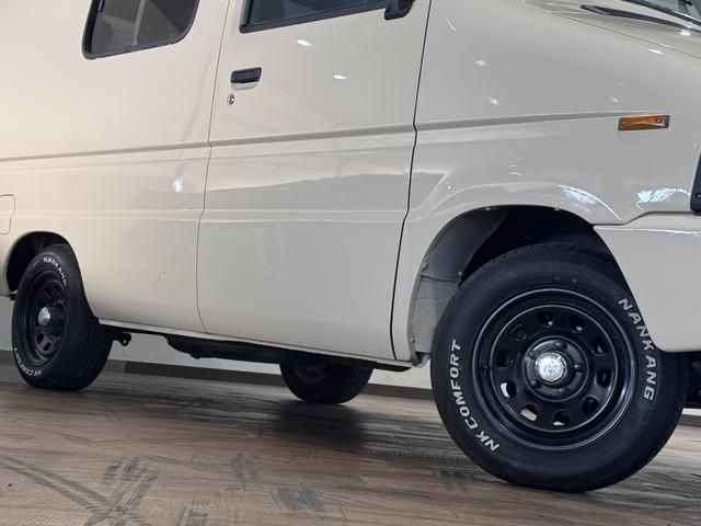 デリボーイ 　クリームカラー全塗装済み　エアコン付き　デイトナホイール　ＮＡＮＫＡＮＧタイヤ　木目調シート　ナルディハンドル　ＡＴ車輌　ＥＴＣ（63枚目）