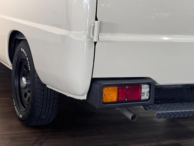 デリボーイ 　クリームカラー全塗装済み　エアコン付き　デイトナホイール　ＮＡＮＫＡＮＧタイヤ　木目調シート　ナルディハンドル　ＡＴ車輌　ＥＴＣ（74枚目）