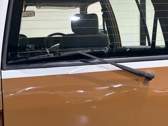 ビッグホーン キャメル ホワイトツートン全塗装済み 4WD車輛 デイトナホイール RENEGADE新品タイヤ 3ナンバー登録車輛 メッキ調ミラー ドアノブ メッキバンパー(59枚目)