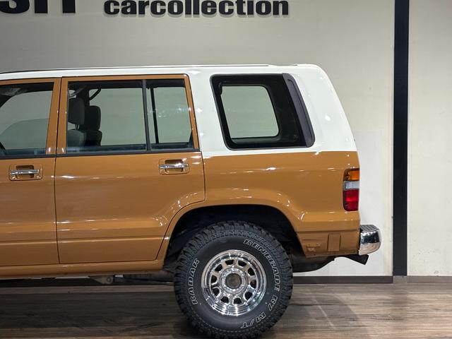 ビッグホーン キャメル ホワイトツートン全塗装済み 4WD車輛 デイトナホイール RENEGADE新品タイヤ 3ナンバー登録車輛 メッキ調ミラー ドアノブ メッキバンパー(65枚目)