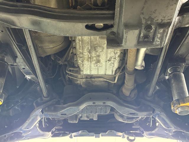 ビッグホーン キャメル ホワイトツートン全塗装済み 4WD車輛 デイトナホイール RENEGADE新品タイヤ 3ナンバー登録車輛 メッキ調ミラー ドアノブ メッキバンパー(70枚目)