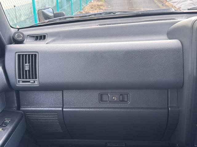 ビッグホーン ハンドリングバイロータスＳＥ　ロング　オリジナルカラー　ＮＯＸ適合車輌　４ＷＤ車輌　デイトナメッキホイール　ＲＥＮＥＧＡＤＥ新品タイヤ　いすゞエンブレム　リアラダー　シートヒーター　タイミングベルト交換済み１１０５５７ｋｍ時点（18枚目）