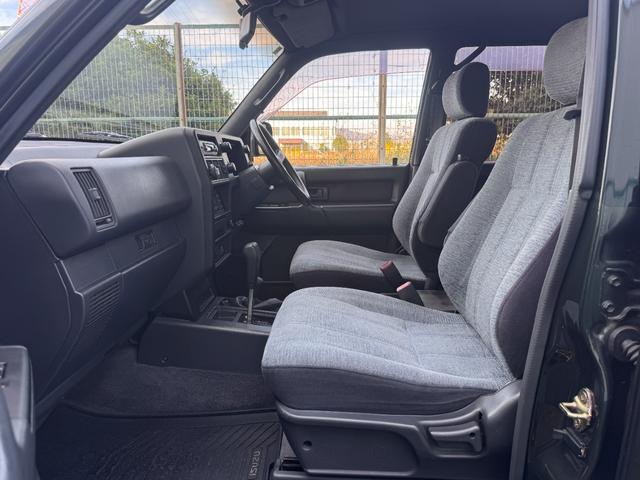 ビッグホーン ハンドリングバイロータスＳＥ　ロング　オリジナルカラー　ＮＯＸ適合車輌　４ＷＤ車輌　デイトナメッキホイール　ＲＥＮＥＧＡＤＥ新品タイヤ　いすゞエンブレム　リアラダー　シートヒーター　タイミングベルト交換済み１１０５５７ｋｍ時点（24枚目）