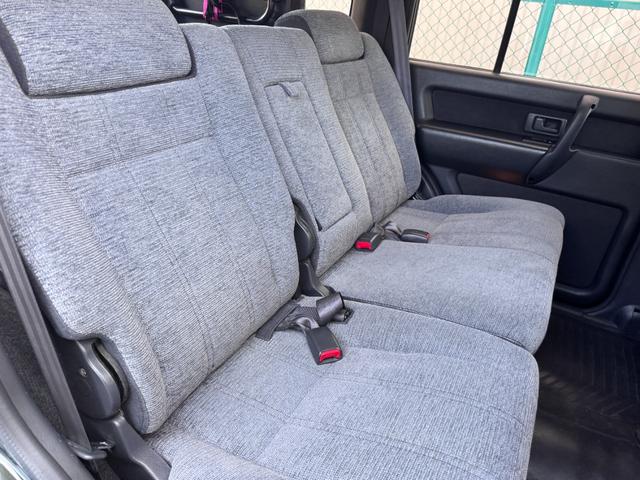 ビッグホーン ハンドリングバイロータスＳＥ　ロング　オリジナルカラー　ＮＯＸ適合車輌　４ＷＤ車輌　デイトナメッキホイール　ＲＥＮＥＧＡＤＥ新品タイヤ　いすゞエンブレム　リアラダー　シートヒーター　タイミングベルト交換済み１１０５５７ｋｍ時点（33枚目）