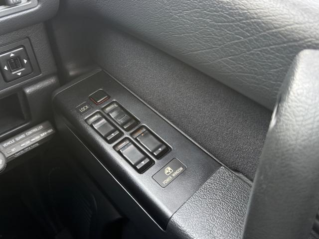 ビッグホーン ハンドリングバイロータスＳＥ　ロング　オリジナルカラー　ＮＯＸ適合車輌　４ＷＤ車輌　デイトナメッキホイール　ＲＥＮＥＧＡＤＥ新品タイヤ　いすゞエンブレム　リアラダー　シートヒーター　タイミングベルト交換済み１１０５５７ｋｍ時点（42枚目）