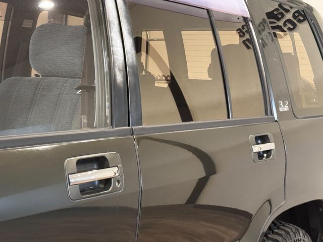 ビッグホーン ハンドリングバイロータスＳＥ　ロング　オリジナルカラー　ＮＯＸ適合車輌　４ＷＤ車輌　デイトナメッキホイール　ＲＥＮＥＧＡＤＥ新品タイヤ　いすゞエンブレム　リアラダー　シートヒーター　タイミングベルト交換済み１１０５５７ｋｍ時点（63枚目）