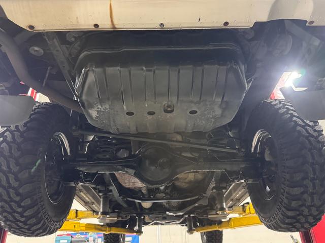 ビッグホーン ハンドリングバイロータスＳＥ　ロング　オリジナルカラー　ＮＯＸ適合車輌　４ＷＤ車輌　デイトナメッキホイール　ＲＥＮＥＧＡＤＥ新品タイヤ　いすゞエンブレム　リアラダー　シートヒーター　タイミングベルト交換済み１１０５５７ｋｍ時点（76枚目）