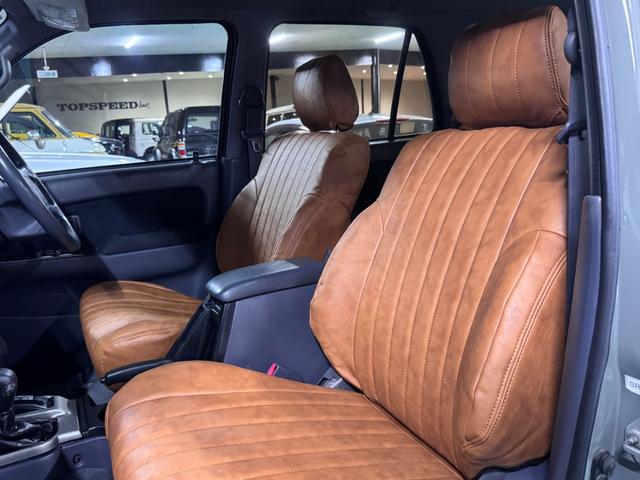 ハイラックスサーフ ＳＳＲ－Ｘ　アーバンカーキホワイトツートン全塗装　４ＷＤ車輛　リフトアップ　ＲＥＮＥＧＡＤＥ新品タイヤ　ＥＴＣ　　オリジナルシートカバー　ドライブレコーダー　ミラー　ドアノブメッキ仕様（22枚目）