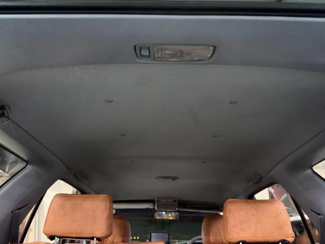 ハイラックスサーフ ＳＳＲ－Ｘ　アーバンカーキホワイトツートン全塗装　４ＷＤ車輛　リフトアップ　ＲＥＮＥＧＡＤＥ新品タイヤ　ＥＴＣ　　オリジナルシートカバー　ドライブレコーダー　ミラー　ドアノブメッキ仕様（33枚目）