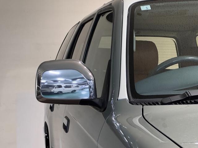 ハイラックスサーフ ＳＳＲ－Ｘ　アーバンカーキホワイトツートン全塗装　４ＷＤ車輛　リフトアップ　ＲＥＮＥＧＡＤＥ新品タイヤ　ＥＴＣ　　オリジナルシートカバー　ドライブレコーダー　ミラー　ドアノブメッキ仕様（49枚目）